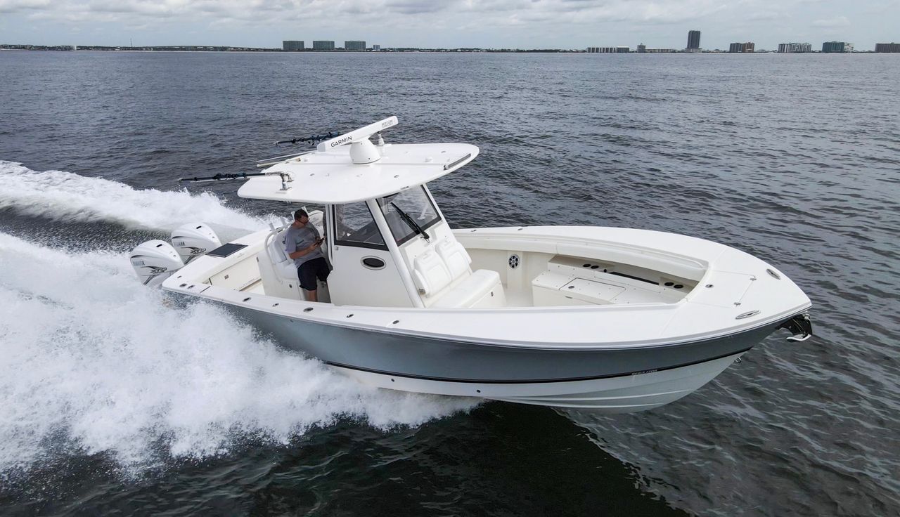 2021 Regulator 31 31-foot boat for sale at TMD Marine in Orange Beach, AL