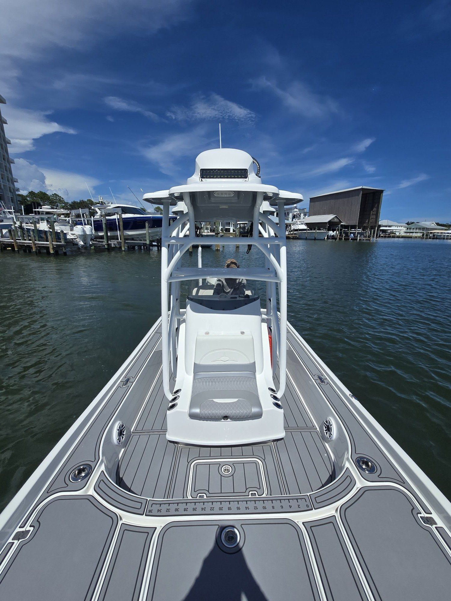 2023 Turner 2500 VS 25-foot boat for sale at TMD Marine in Orange Beach, AL — photo 4